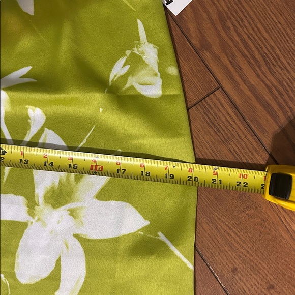 Calvin Klein Lime Green Floral Skirt - Picture 11 of 11